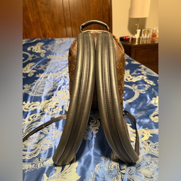 ❤️AUTH. Louis Vuitton Palm Springs Backpack Monogram Canvas PM❤️ - Picture 5 of 12